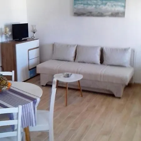 Apartments By The Sea Basina, Hvar - 4622 Apartment Vrbanj
